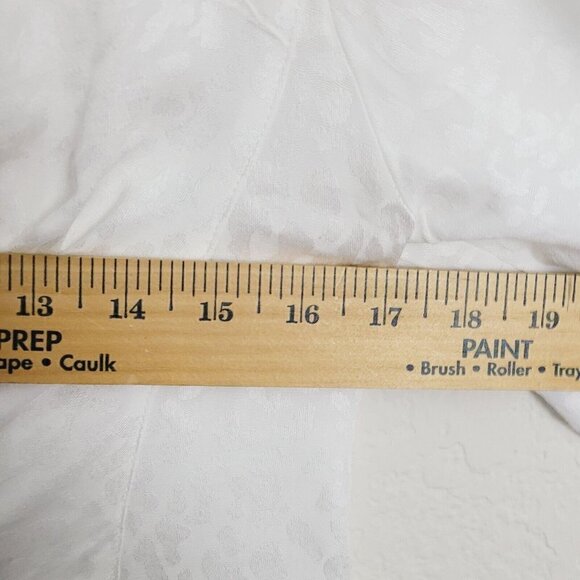 Free People Bianca Blouse White/Ivory Jacquard Animal Print Sz Med Ruched NEW - Picture 11 of 14